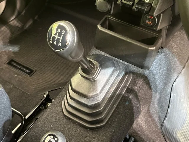 Suzuki JIMNY 4WD XC photo 3