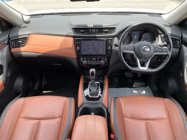 Nissan X-TRAIL 4WD 20XiレザーエディションVセレクション photo 2