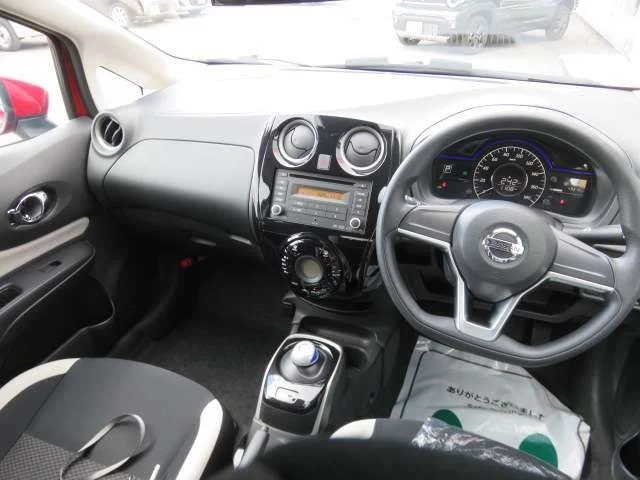 Nissan NOTE e−POWER　X photo 2