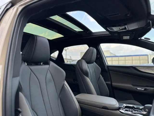 Toyota LEXUS NX350 AWD オーバートレイル photo 2