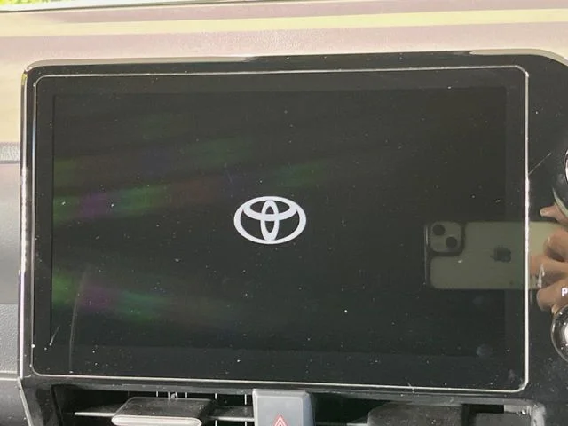 Toyota VOXY HYBRID S−Z photo 4