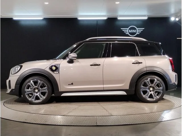 Bmw MINI COOPER S E CROSSOVER アルバートブリッジエディション　オール4 photo 3
