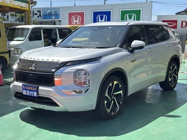 Mitsubishi OUTLANDER PHEV P photo 3