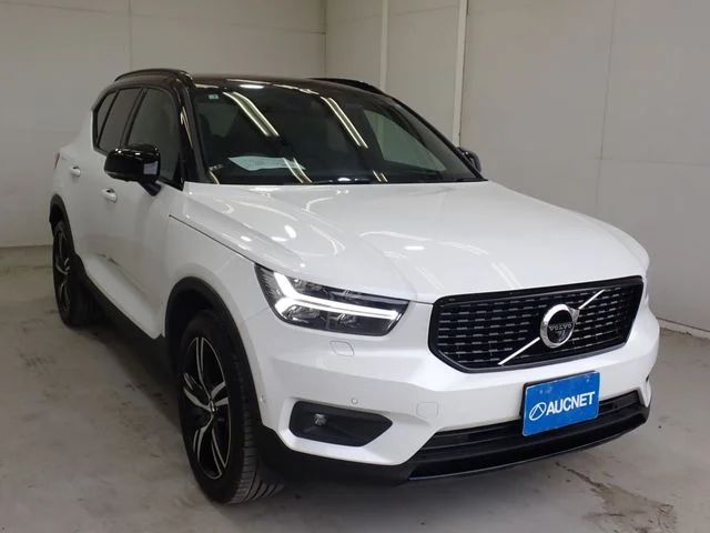 Volvo VOLVO XC40 T4　AWD　Rデザイン photo 4