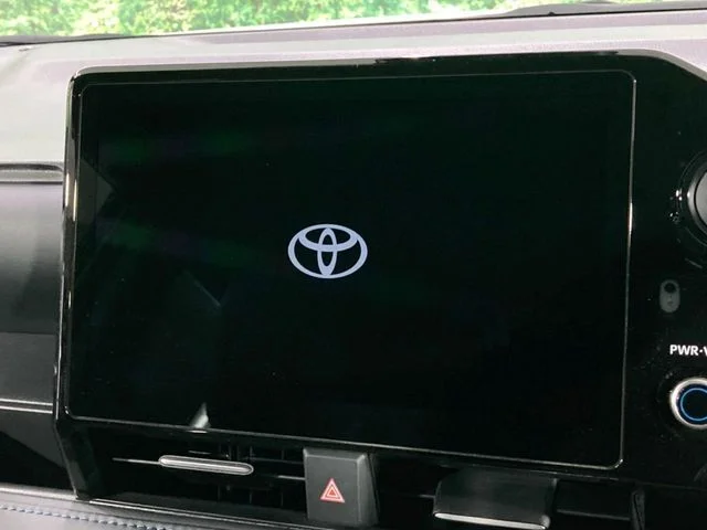 Toyota VOXY HYBRID S−Z photo 4