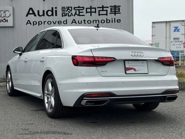 Audi AUDI A4 35　TFSI　マイスターシュトュック photo 3