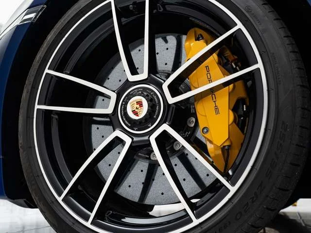 Porsche PORSCHE 911 ターボS　スポーツクロノパッケージ photo 2
