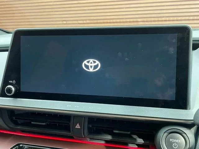 Toyota PRIUS Z photo 3