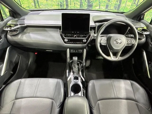 Toyota COROLLA CROSS HYBRID Z photo 2