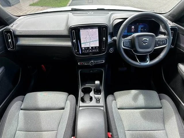 Volvo VOLVO XC40 プラス　プロ　B3 photo 2