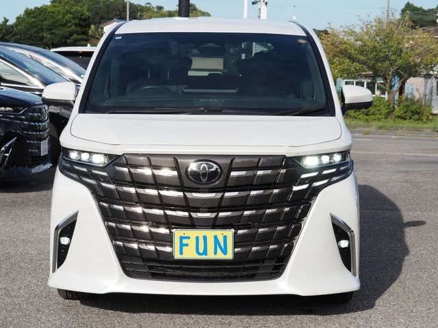 Toyota ALPHARD hybrid 4WD Z photo 2