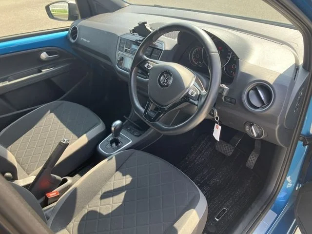 Volkswagen VOLKSWAGEN up! クロス　アップ！ photo 2