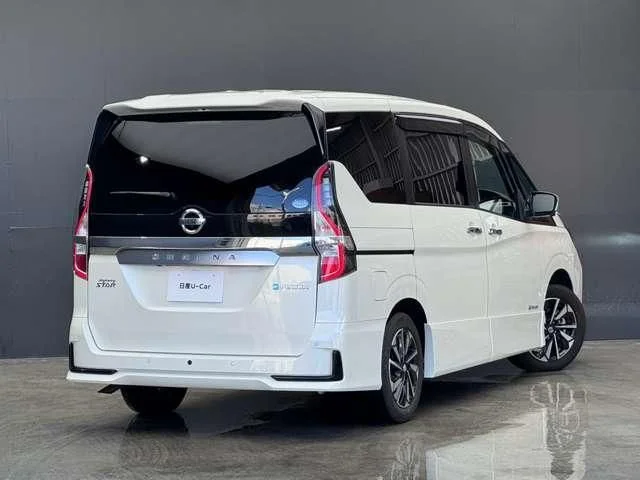 Nissan SERENA WG e−POWER　ハイウェイスター　V photo 2