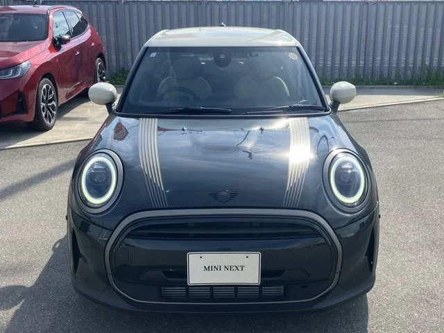 Bmw MINI COOPER 5DOOR レゾリュート　エディション photo 4