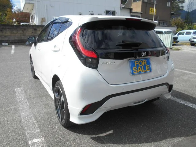 Toyota AQUA Z photo 4