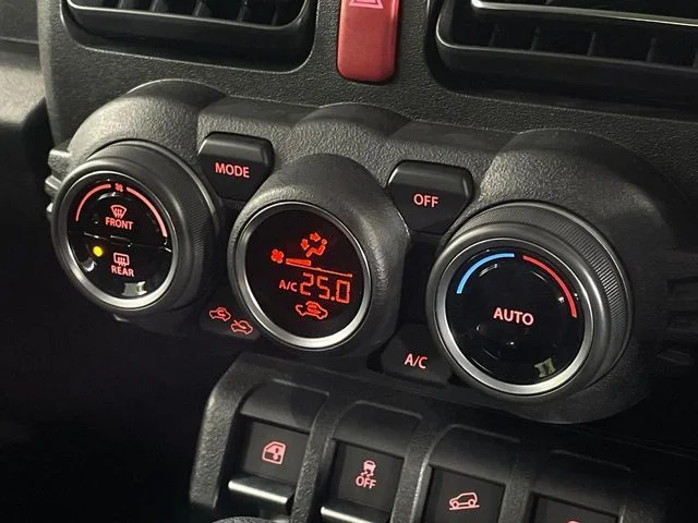 Suzuki JIMNY SIERRA JC photo 4