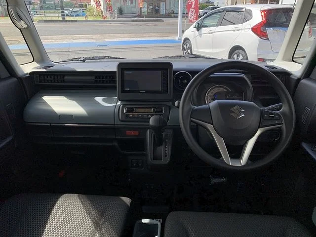 Suzuki Spacia BASE XF photo 3