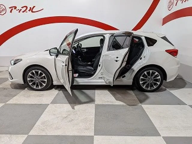 Subaru IMPREZA SPORT 4WD 1．6i−S　アイサイト photo 3
