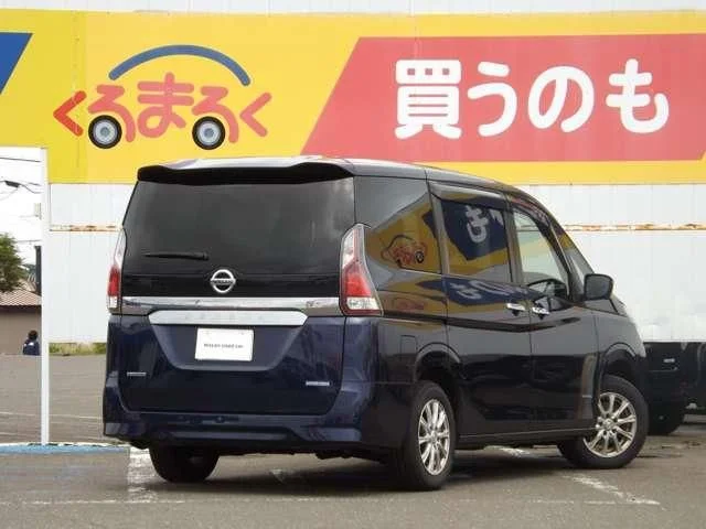 Nissan SERENA S-HYBRID 4WD XV photo 2