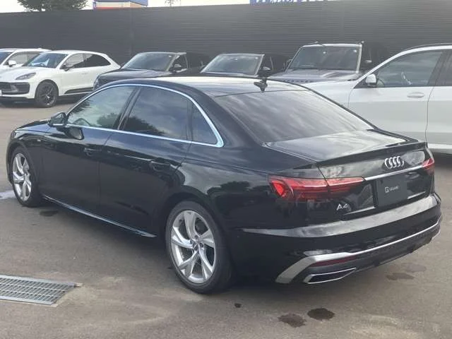 Audi AUDI A4 35　TFSI　Sライン photo 2