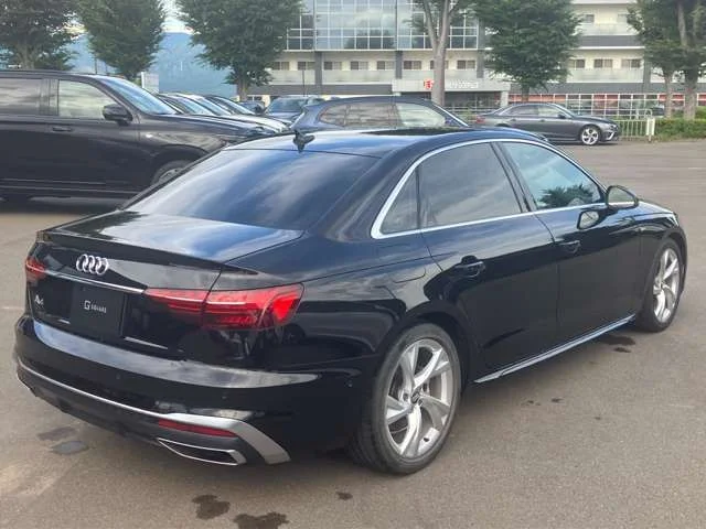 Audi AUDI A4 35　TFSI　Sライン photo 4