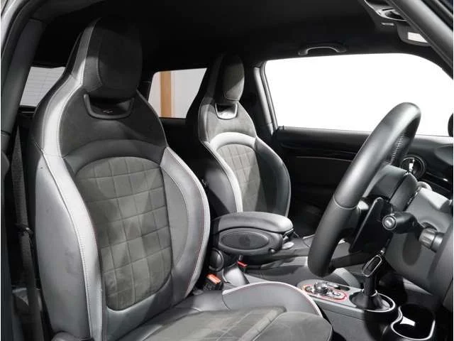 Bmw MINI ジョンクーパーワークス photo 4