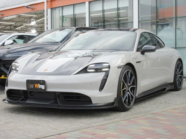 Porsche PORSCHE Taycan ターボS 2024