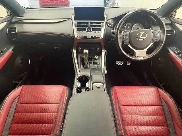Toyota LEXUS NX300 Fスポーツ photo 2