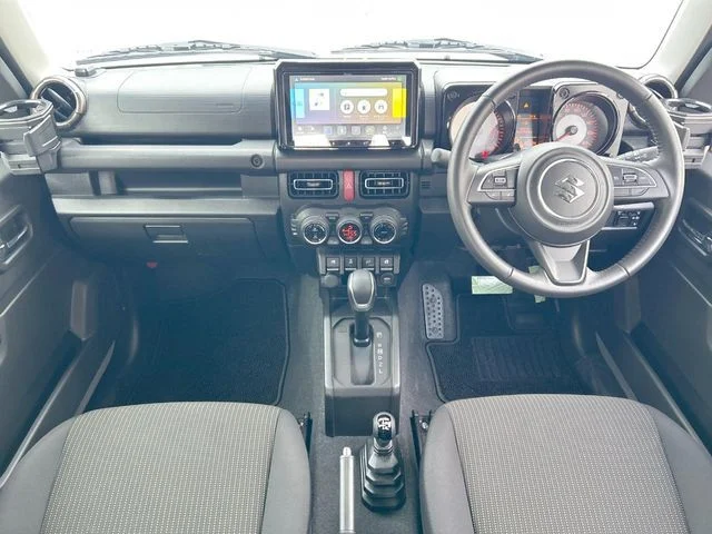 Suzuki JIMNY SIERRA JC photo 2