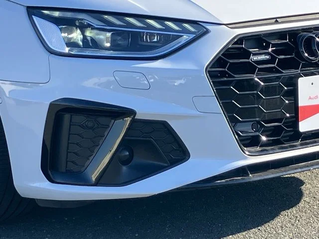 Audi AUDI A4 45　TFSI　クワトロ　Sライン photo 3