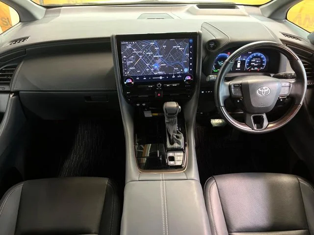 Toyota ALPHARD hybrid Z photo 2