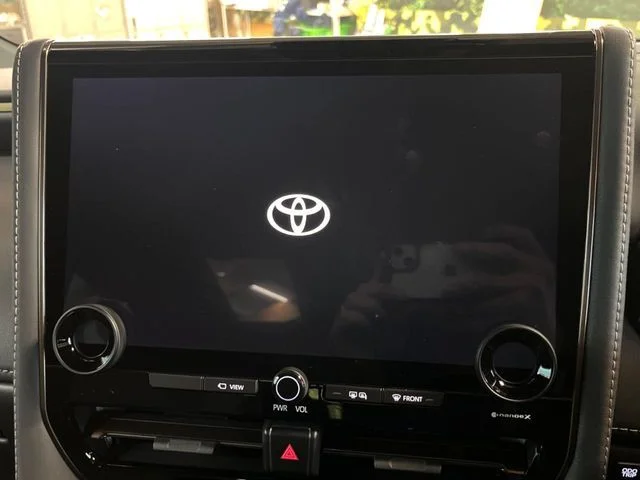 Toyota ALPHARD hybrid Z photo 4