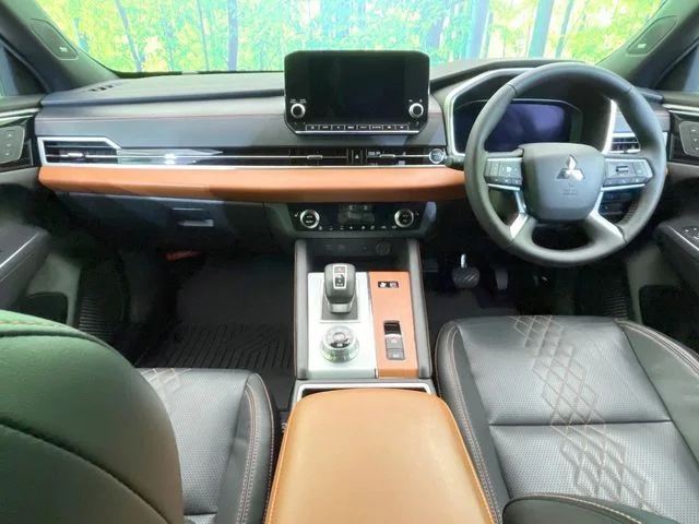 Mitsubishi OUTLANDER PHEV P photo 2