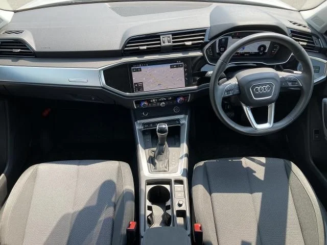 Audi AUDI Q3 35　TFSI　アドバンスド photo 2