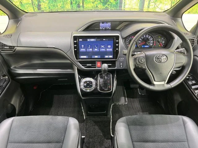 Toyota VOXY ZS　煌3 photo 2
