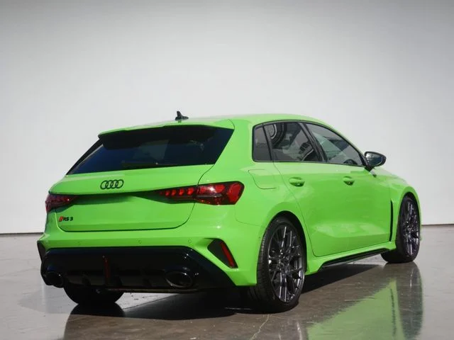 Audi AUDI RS3 SPORTBACK ベースグレード photo 2