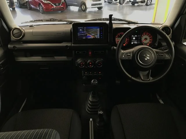 Suzuki JIMNY SIERRA JC photo 4