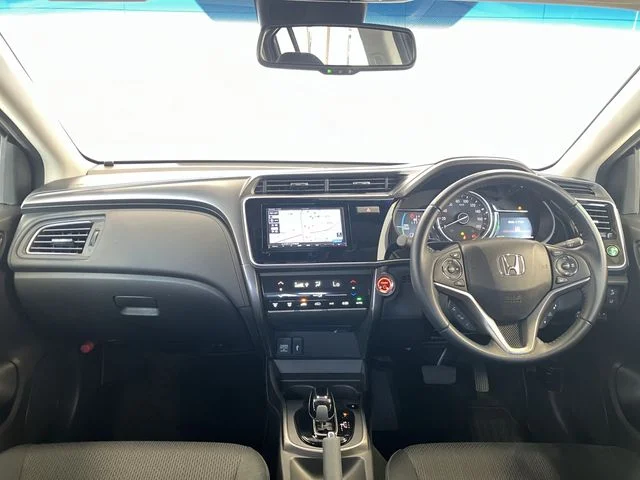Honda GRACE HYBRID LX　ホンダセンシング photo 2
