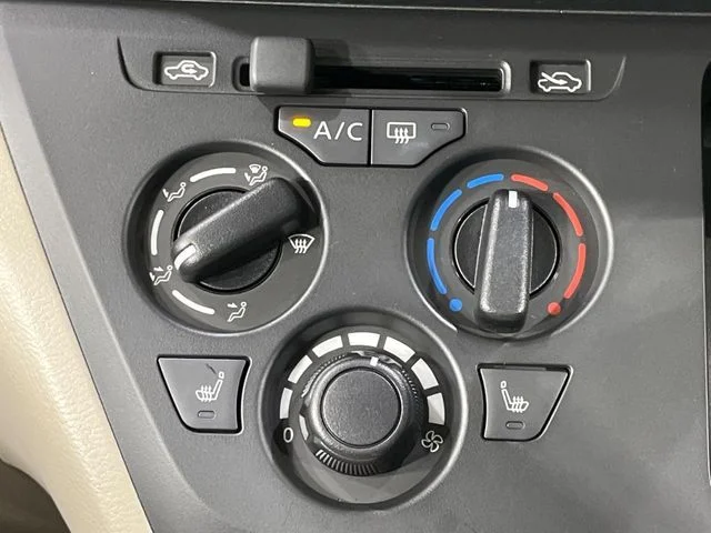 Mitsubishi eK SPACE M photo 4
