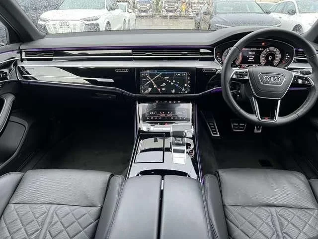 Audi AUDI A8 55　TFSI　クワトロ photo 2