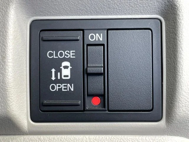 Honda N BOX ベースグレード photo 3