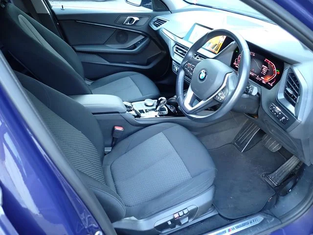 Bmw BMW 1series 118d　インディビジュアルエディション photo 2
