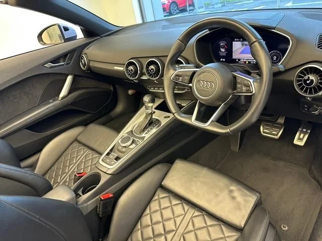 Audi AUDI TT ROADSTAR 45　TFSI　クワトロ photo 2