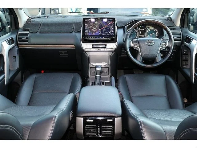 Toyota LANDCRUISER PRADO TX　Lパッケ　マットブラックEd photo 2