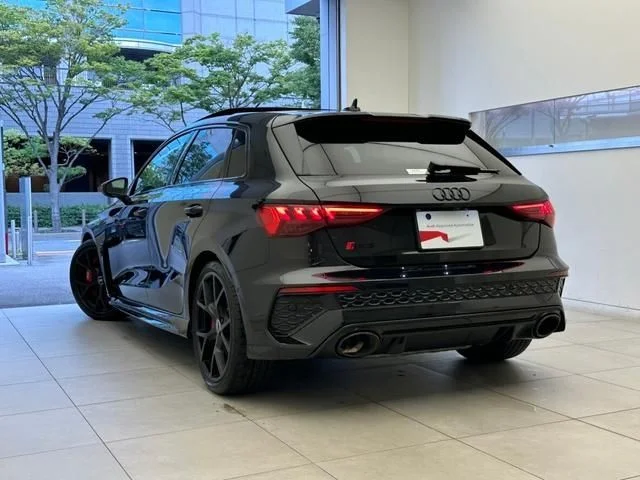 Audi AUDI RS3 SPORTBACK ベースグレード photo 3