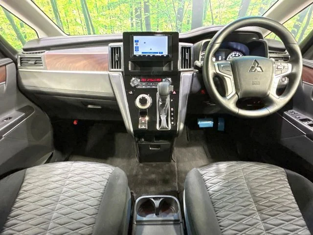 Mitsubishi DELICA D:5 4WD G　パワーパッケージ photo 2