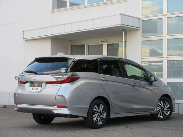 Honda SHUTTLE HYBRID ホンダセンシング photo 3
