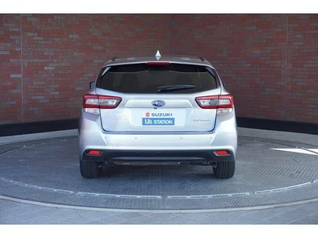 Subaru IMPREZA SPORT i−L　アイサイト photo 3