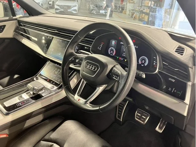 Audi AUDI Q7 50　TDI　クワトロ　Sライン photo 2