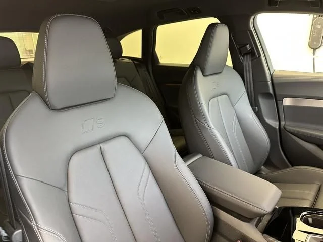 Audi AUDI A5 AVANT TDI　クワトロ　Sライン photo 4